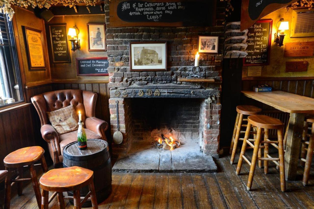 The Black Horse Inn Maidstone Exterior photo