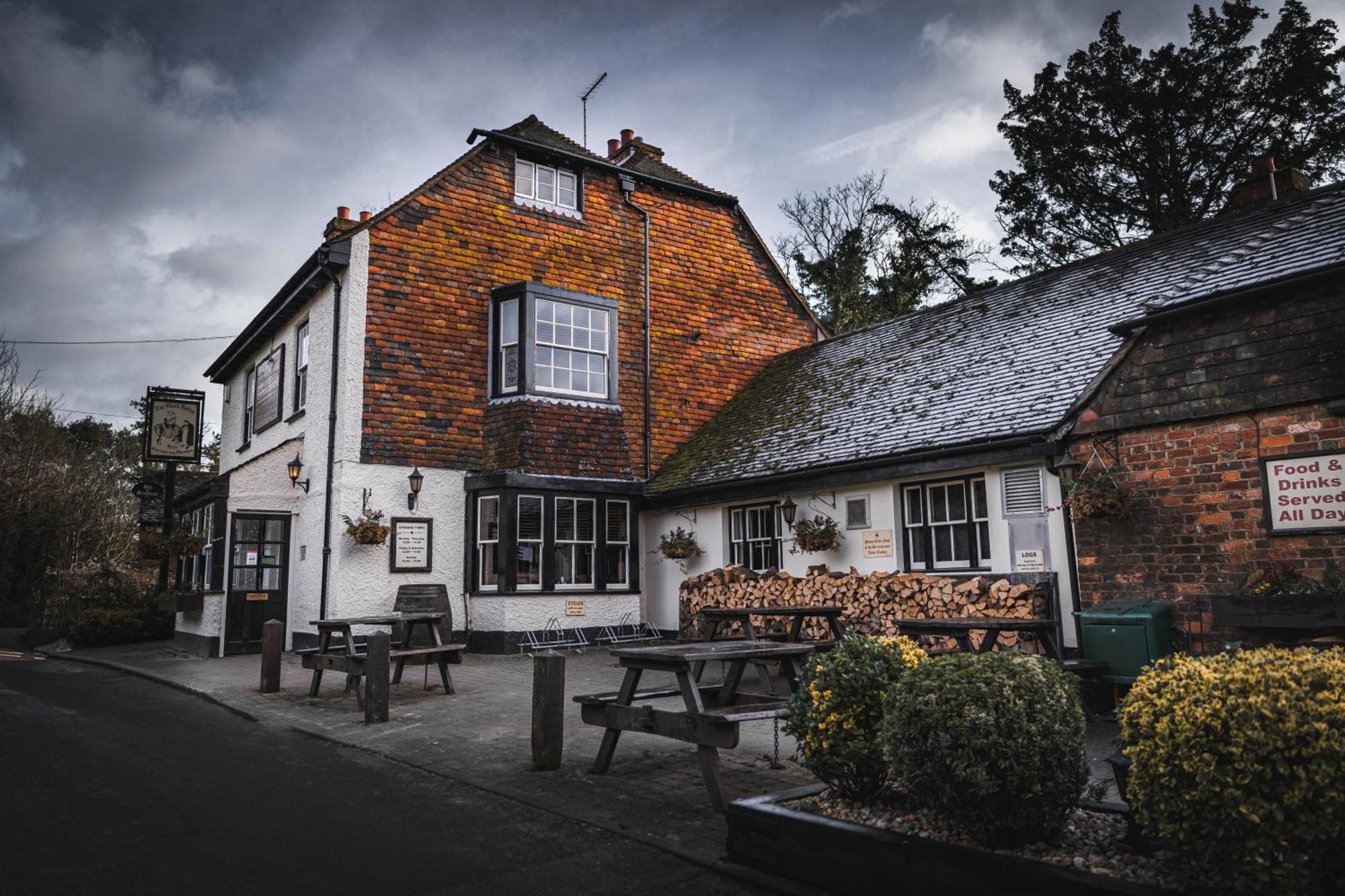 The Black Horse Inn Maidstone Exterior photo